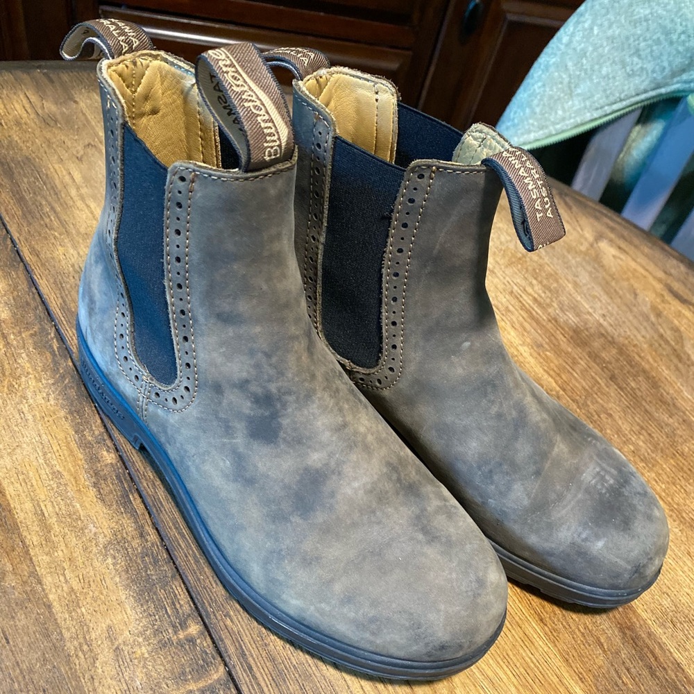 Rustic Brown Blundstone boots